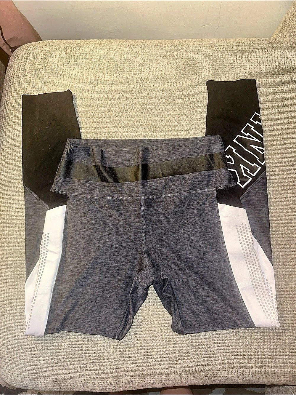 PINK Victoria's Secret PINK Ultimate Colorblock Leggings Gray & Black
